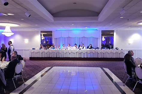 Chicago Wedding DJ at Elmcrest Banquets – Fourth Estate Audio