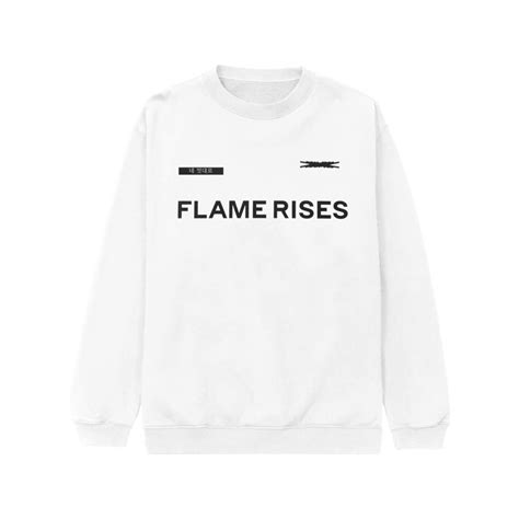 LE SSERAFIM 2023 TOUR ‘FLAME RISES’ Logo Sweatshirt