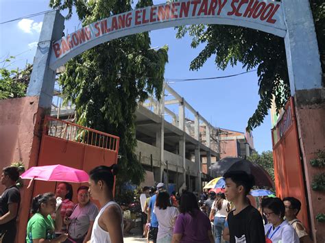 LOOK: Voting at PH largest barangay in full swing | Inquirer News