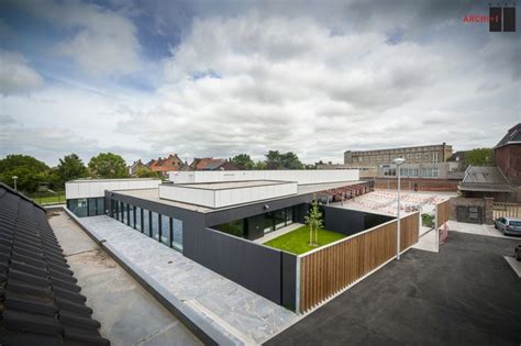 Poperinge Youth Centre | ArchDaily