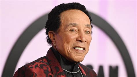 Smokey Robinson to Release 1st New Album In 9 Years