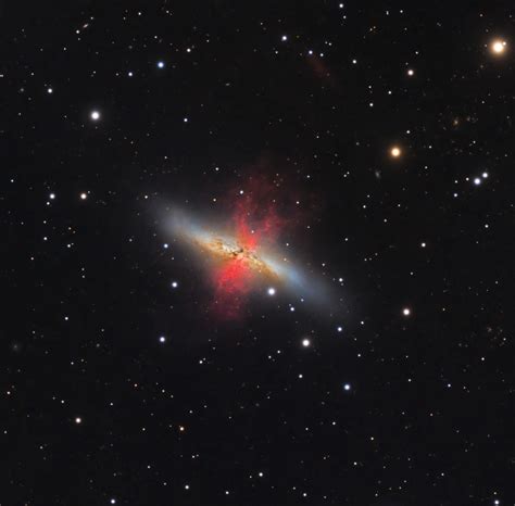 M82-The Starburst Galaxy - Sky & Telescope - Sky & Telescope