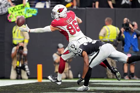 Zach Ertz injury update: Cardinals TE will play Sunday - DraftKings Network