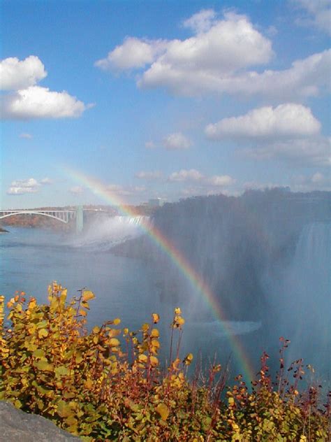 Niagara Falls Rainbow - Niagara Parkway, CAN | Fall rainbow, Niagara falls, Natural landmarks