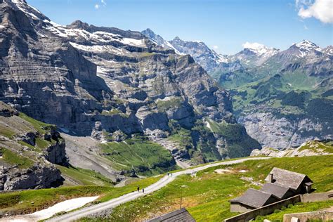 How to Hike the Eiger Trail in the Bernese Oberland, Switzerland | Earth Trekkers