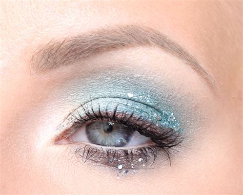 Blue glitter makeup | Imakeyousmile.se
