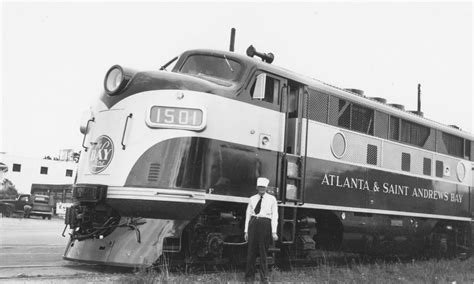 EMD F3 | Covered wagon, Train, Southern railways