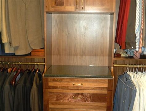 walk-in-closet-wood-1 - Ridgewood Closets