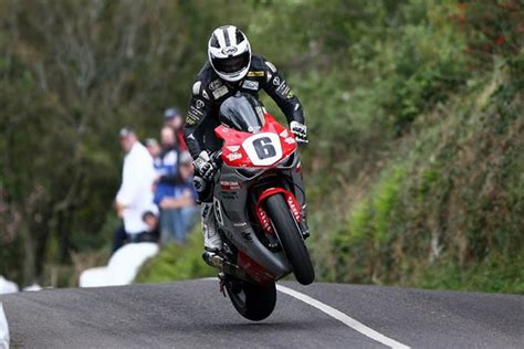 fingy moto: Real road racing..