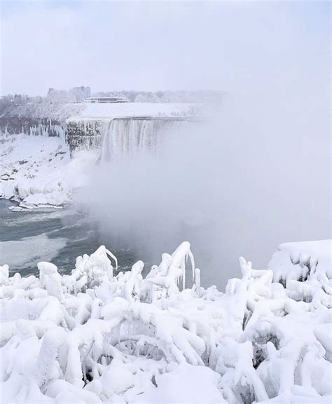 Niagara Falls Transformed Into A True Winter Wonderland | Experiencity.ca