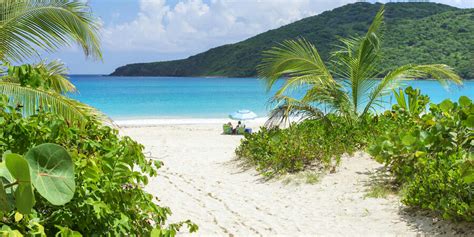 9 Best Beaches in Puerto Rico for Cruisers