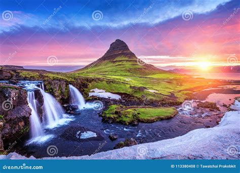 Kirkjufell at Sunrise in Iceland. Beautiful Landscape and Sunrise Stock ...