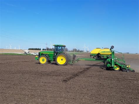 Eight percent of Iowa corn is planted - Brownfield Ag News