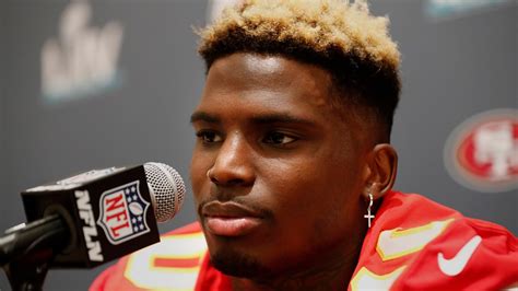 Tyreek Hill Haircut : This section compares his advanced stats with ...