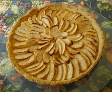 French Apple Pie Recipe • Globerove.com