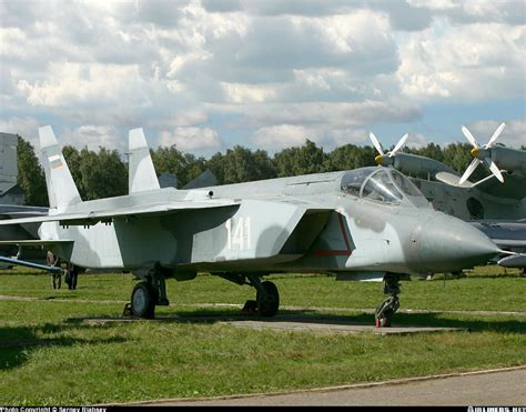 Yakovlev Yak-141 (Yak-41) - Yakovlev Design Bureau | Aviation Photo ...