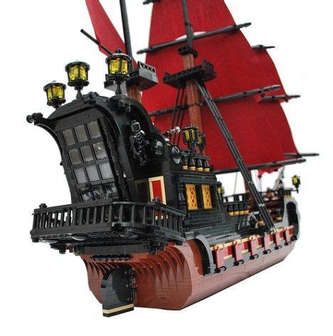 Pirates Ahoy! - The Brothers Brick | Lego pirate ship, Lego ship, Lego boat