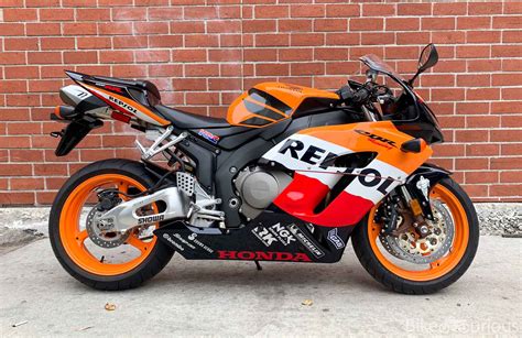 2005 Honda CBR1000RR Repsol With 0 Miles – Iconic Motorbike Auctions