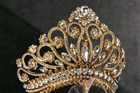 Bijou Royal Crowns, Royal Tiaras, Tiaras And Crowns, Crown Royal, Crystal Tiaras, Crystal Crown ...