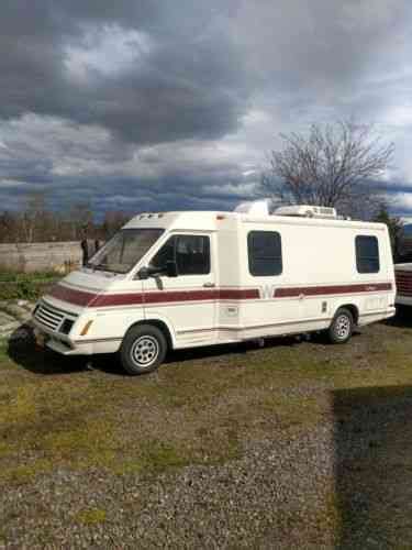 Winnebago Lesharo (1988) Lesharo With Recent Chrysler 3: Vans, SUVs ...