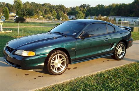 Deep Forest Green 1997 Ford Mustang GT Coupe