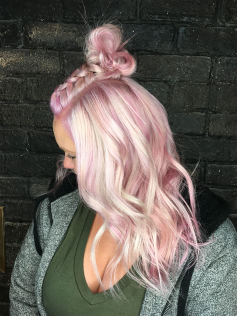 15 Blonde Hair With Light Pink Highlights Transformations | The FSHN