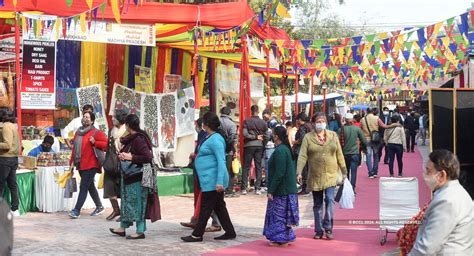 Delhiites attend Tribal fest at Dilli Haat | Photogallery - ETimes