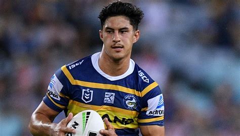 NRL 2019: Kiwi Dylan Brown helps charity worker during seizure | Newshub