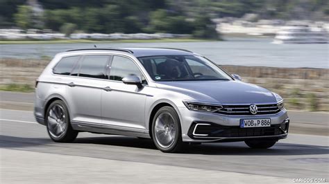 2020 Volkswagen Passat GTE Variant (Plug-In Hybrid; EU-Spec) - Front ...