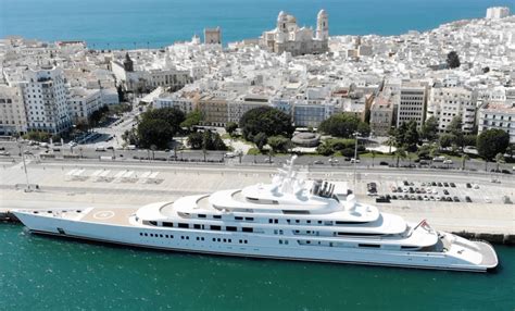 Built by more than 4,000 people in 4 years, Azzam is the largest superyacht in the world. The ...