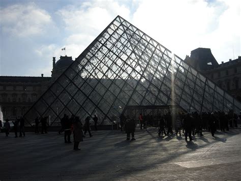 Paris Louvre 03 Louvre Entrance Pyramid