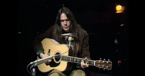 Watch 25-Year-Old Neil Young Perform ‘Heart Of Gold’ At BBC In 1971