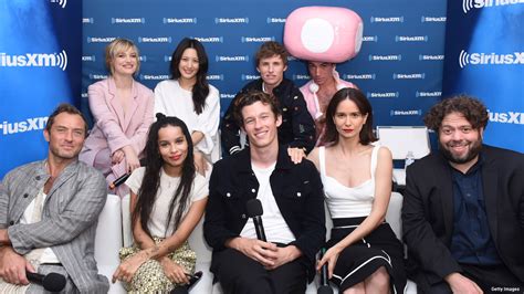 WATCH: The ‘Fantastic Beasts’ Cast Gather to Show New Trailer at Comic ...