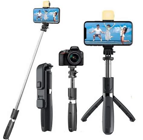 Non Black R1S SELFI TRIPOD WITH LED, For Personal, Size: Adjustable at ...