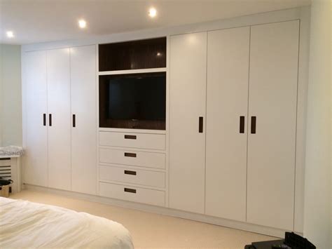 Bespoke wardrobe - Fitted bedroom wardrobe - | Clive Anderson Furniture