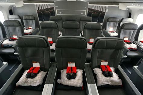 Take a look at the roomier seats in American Airlines' newest Dreamliner