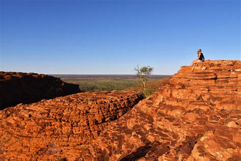 Australia // Hiking Kings Canyon Rim Walk - CAPE COCONUT