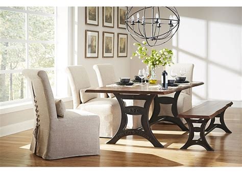 Dining Tables | Havertys