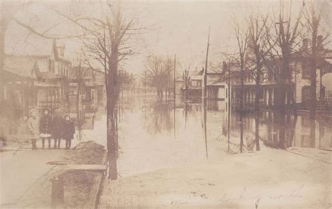 40 Incredible Photos of the Great Flood of 1913 in Massillon, Ohio | Vintage News Daily