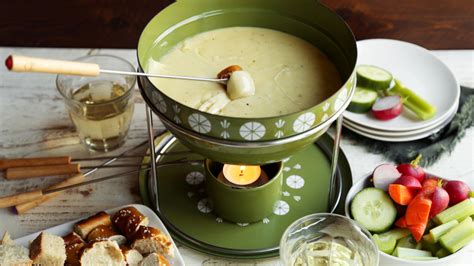 Authentic Original Traditional Swiss Fondue (Old World Recipe) Recipe ...