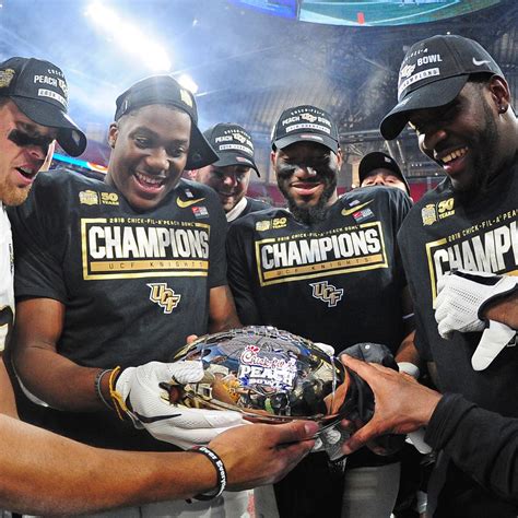 UCF Unveils Championship Banner, Rings to Celebrate 2017 Undefeated Season | News, Scores ...