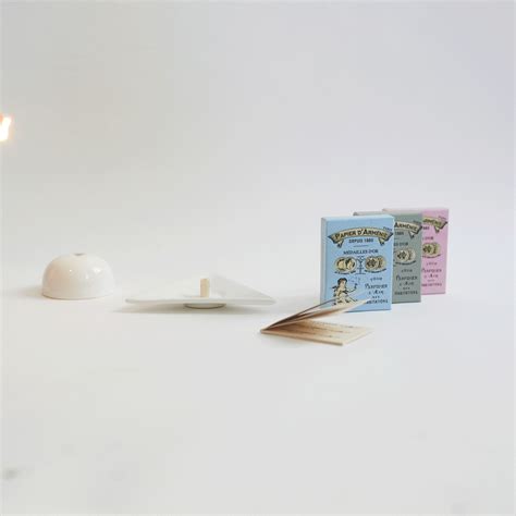 Stella Tribeca | Fragrance | Incense Paper Vintage Boxes