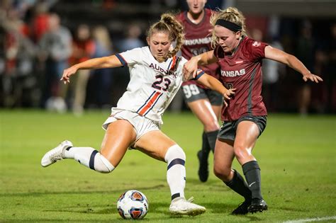 No. 4 Soccer Clinches Third-Straight SEC Title; Defeats No. 19 Auburn ...