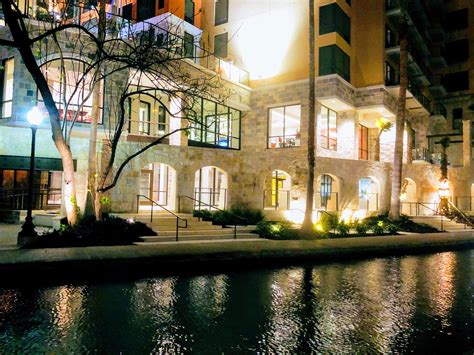 Hampton Inn & Suites/Home2 Suites Riverwalk San Antonio, TX « East Avenue