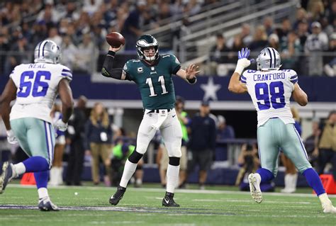 Carson Wentz helps Eagles catch fire, bury Cowboys – Ruth