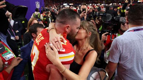 Travis Kelce and Taylor Swift Were Filmed Kissing After Her Second ...