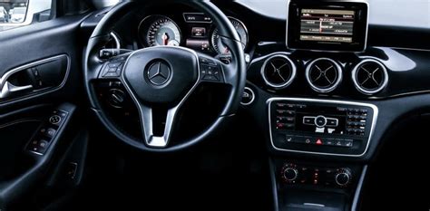 Safety Features of a Mercedes Benz - Laguna Niguel Auto Center