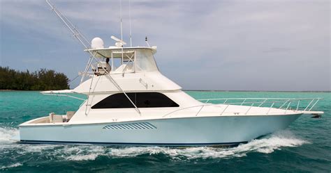 15 Different Types of Boats You Should Know: Fishing, Family, and More