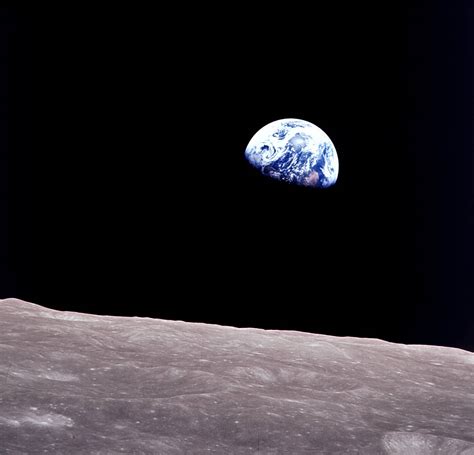 Apollo 8's Bill Anders, who took Earthrise photo, dies in plane crash