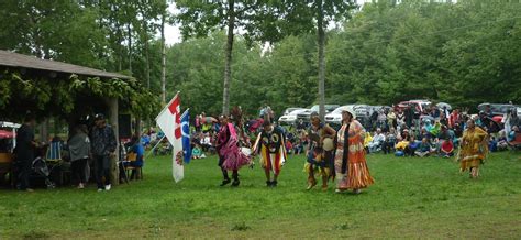 Landscape Paintings...Harry Stooshinoff: Curve Lake First Nation Powwow